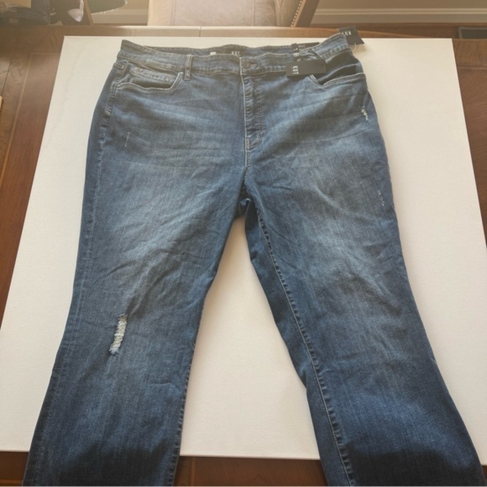 NWT Kut From The Kloth Women's Size 24W Natalie Fab Ab Bootcut High Rise Jeans Y